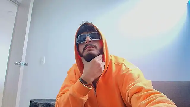 thomas_gun Chat XXX in diretta