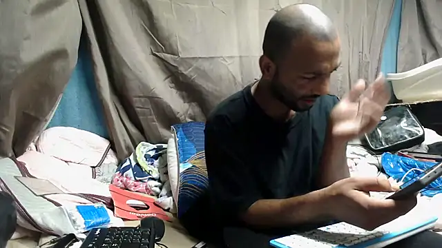 Chat +18 de Camodick ao vivo