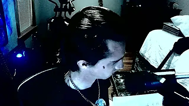 LEVIATHANX666 élő XXX-chatje