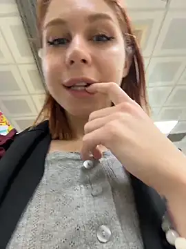 RosieSecret webcam show