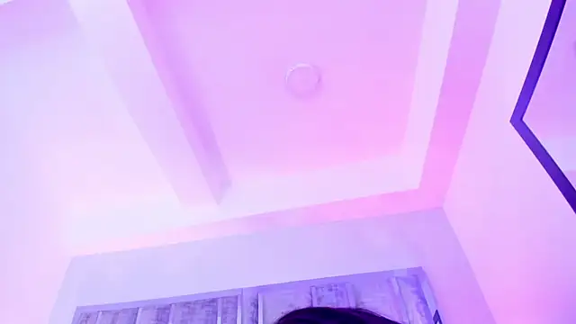 Chat +18 de Ciara_Benet ao vivo
