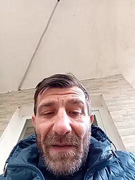 Alexdaniel89 élő XXX-chatje