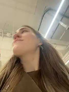 Tiny_Annyn Webbikameraesitys
