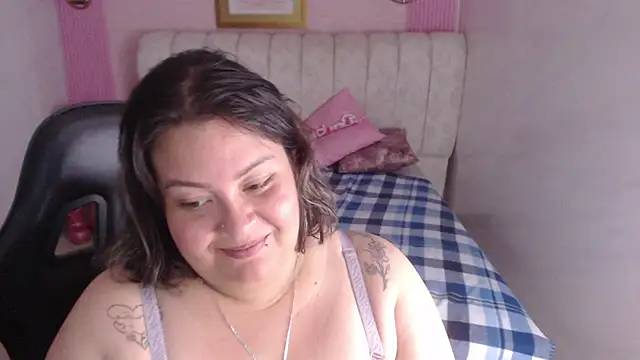 Astrid1_s' Live XXX Chat