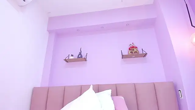 XXX chat uživo modela camila_scoth