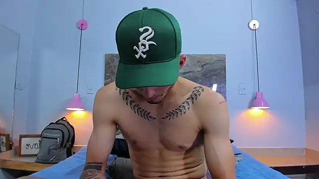 James-06 Chat XXX in diretta