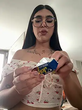 RoseCassien Live XXX chat