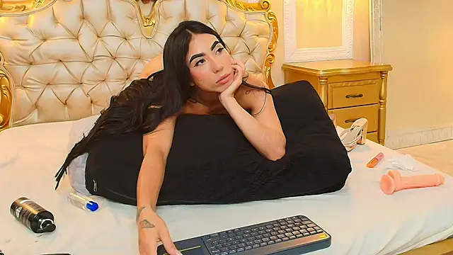 HallieStone Live XXX-Chat