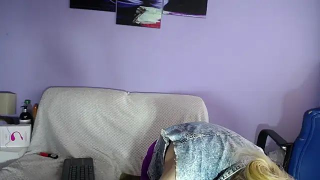 sophia_ny élő XXX-chatje