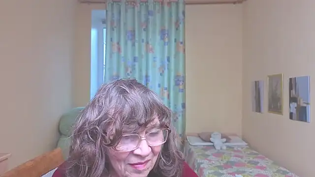 Betty_Brick webkamerás műsora
