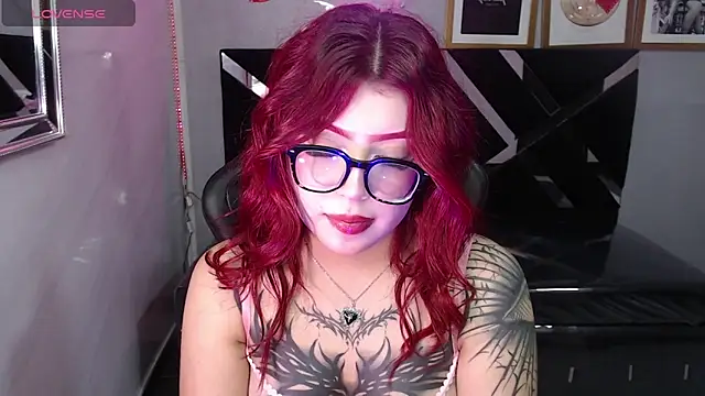 Red_Bunny_v élő XXX-chatje