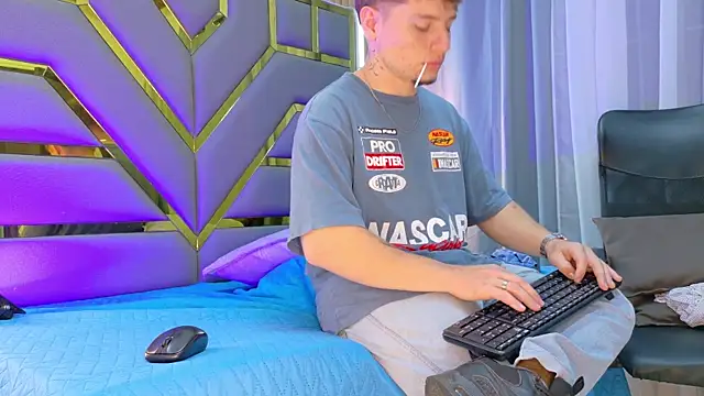 Вебкам-шоу Leo_Miller_