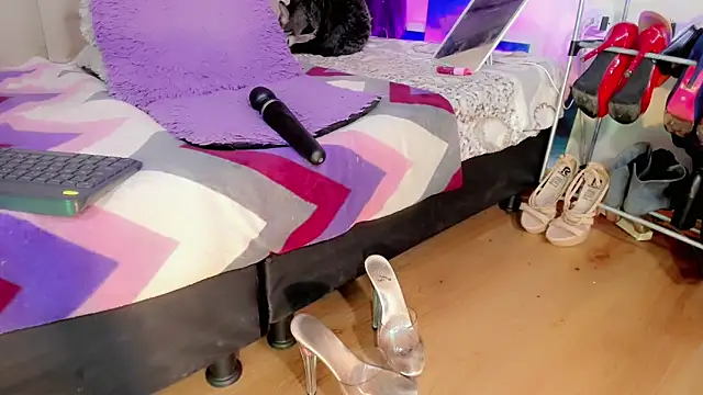 lesly_xx Adlı Modelin Web Kamerası Şovu