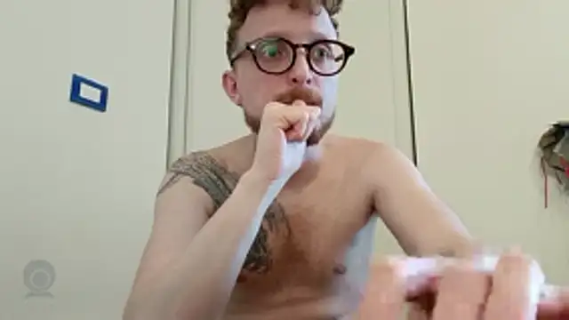 Red_dragon94n Webbikameraesitys