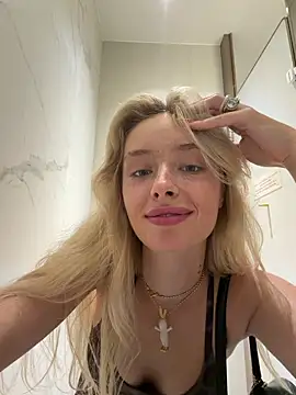 SunnyShiney Show in webcam