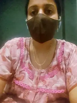 Tamil_shalini's Webcam Show