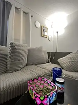 XXX chat uživo modela Tattedupdek