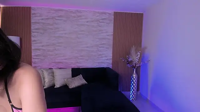 Chat +18 de ANGIE-SMITH ao vivo