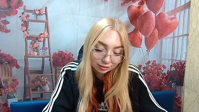 BeatriceFly Adlı Modelin Web Kamerası Şovu