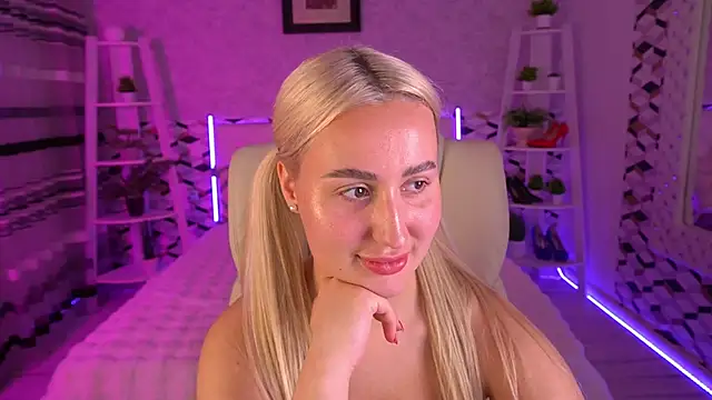LiaBrazzerr Live XXX-Chat