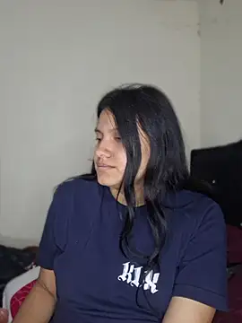 lana_love69 Adlı Modelin Canlı XXX Sohbeti