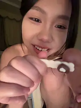 jolie_33 网络视讯表演