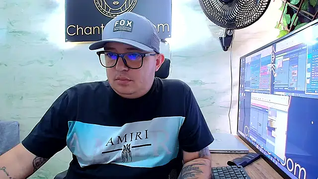 Chat +18 de maximo_daddy ao vivo