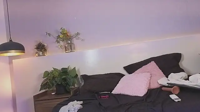 lily_obsession Adlı Modelin Canlı XXX Sohbeti