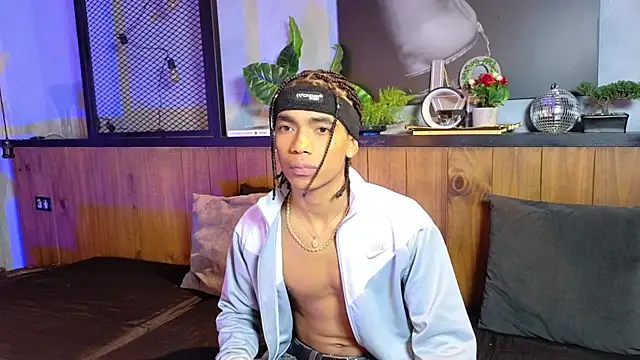 AlanCutee 网络视讯表演