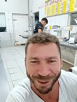 Show modela RobertoLuiz84 na web-kameri