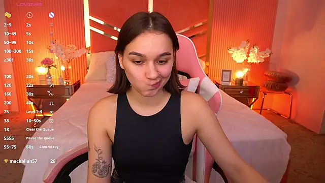FlirtyMusa's Live XXX Chat
