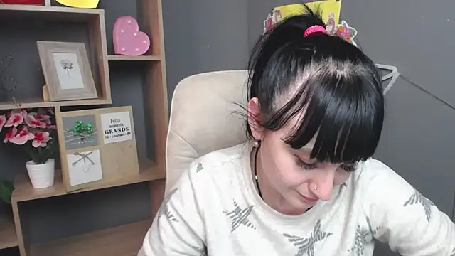 Chat XXX en directo de NinaFlawlees