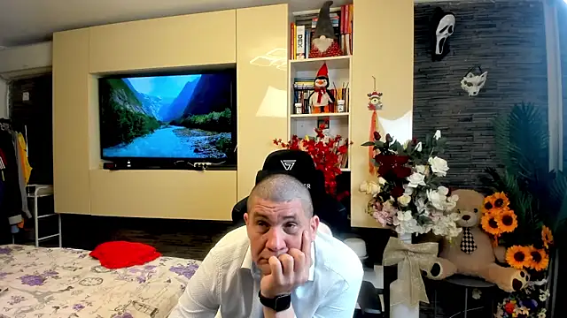 Živý XXX chat SpartacusDaddy48