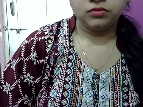 Živý XXX chat Cute_Aliyaa