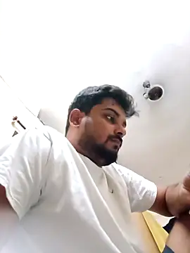 Chat +18 de Krish_hyderabad ao vivo