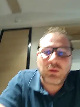 Armandflorin1982n Webbikameraesitys