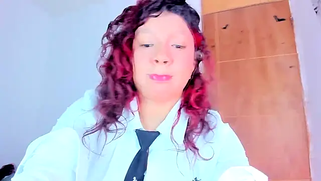 Emily_Coper18 élő XXX-chatje