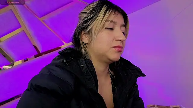 Dahiana_Dmour_ 现场XXX聊天
