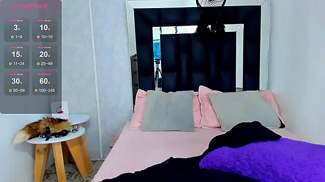 elian_7 Live XXX Chat