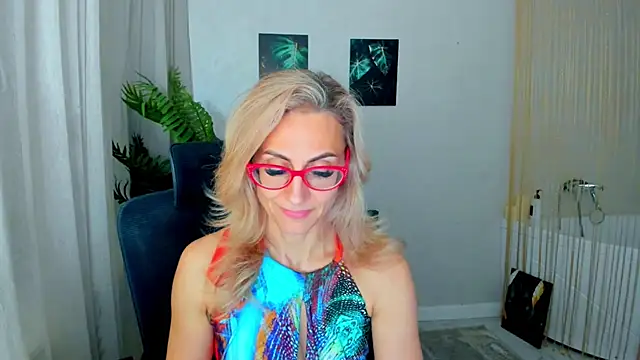 MuseOfStage Chat XXX in diretta