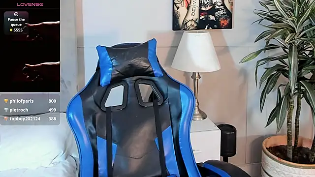 XXX chat uživo modela kai_storn