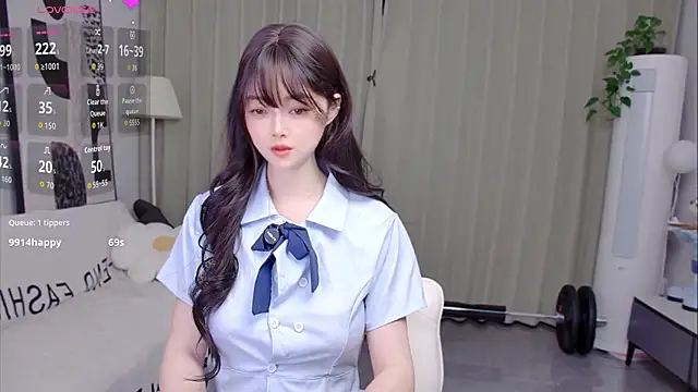 uikyy1's Live XXX Chat