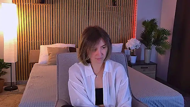 EmeraldGlow élő XXX-chatje