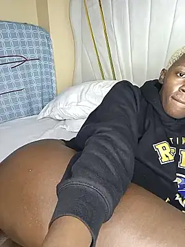 XXX chat uživo modela SquirtQueen16
