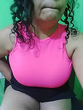 Amarantha25's Live XXX Chat