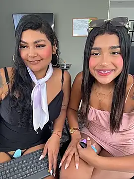 Chat +18 de Mariangel_11 ao vivo