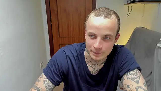 layneinchains Show in webcam