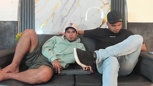 Latins_on_firen Webbikameraesitys