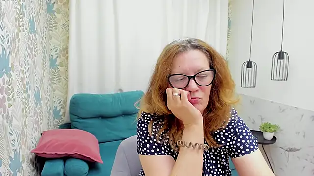LeaPure's Live XXX Chat