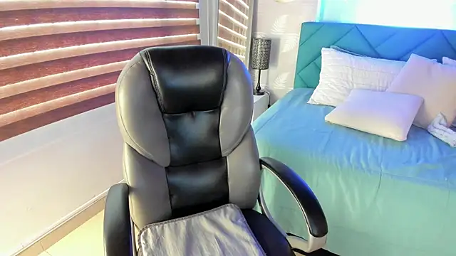 Chat +18 de Antonela_vargas ao vivo